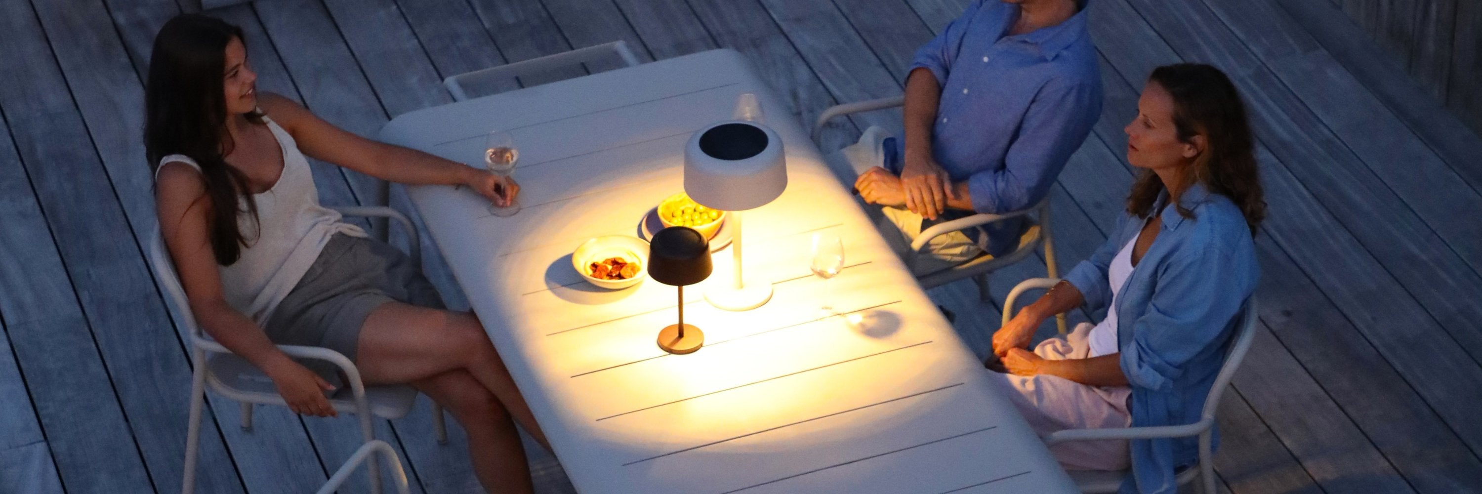 Outdoor solar lights