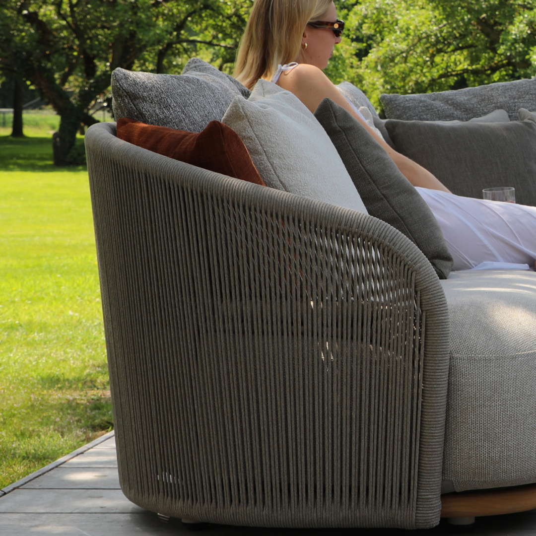 Wave Curved 4-Seater Sofa