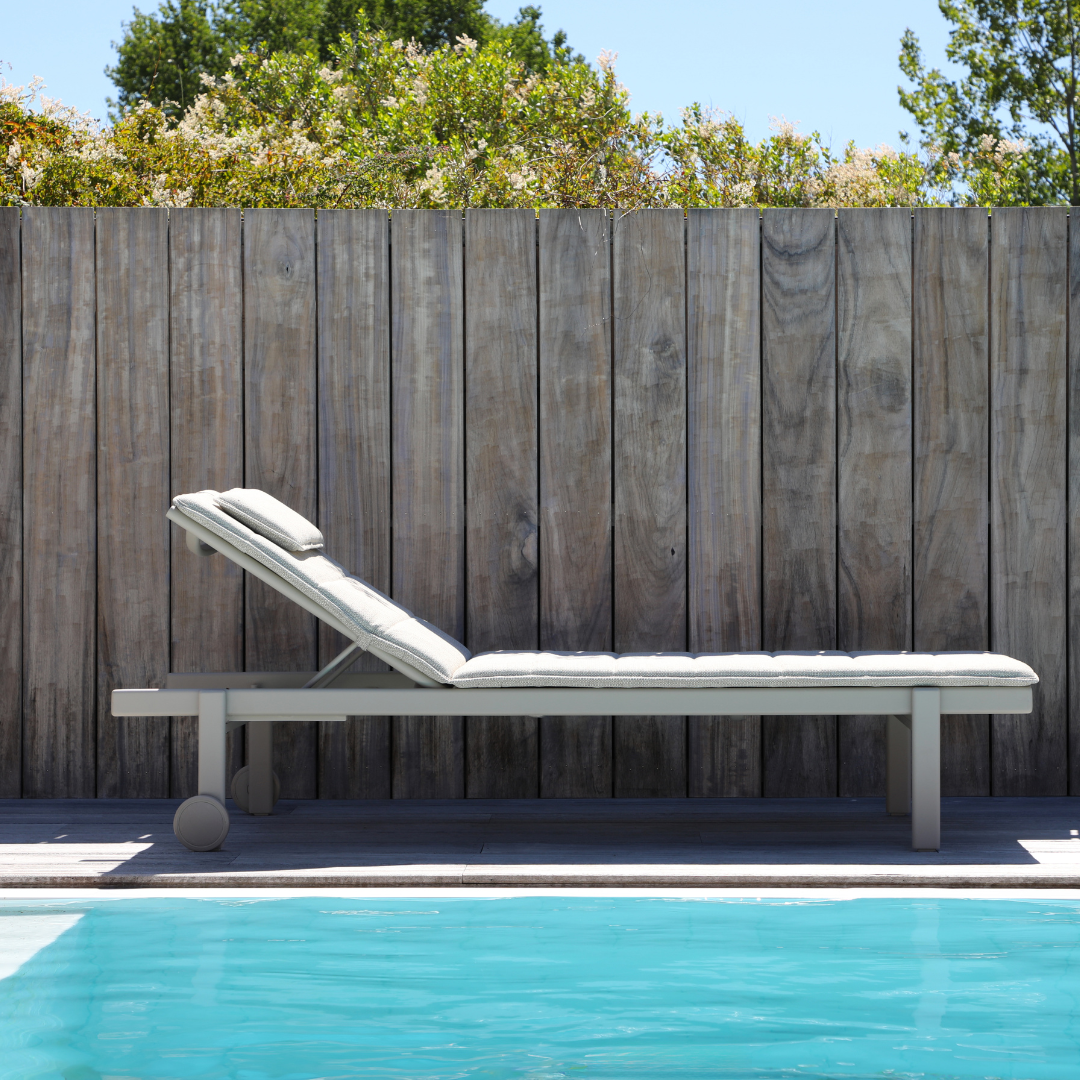 Twoo Sun Lounger - Mocha | PREORDER SEPTEMBER
