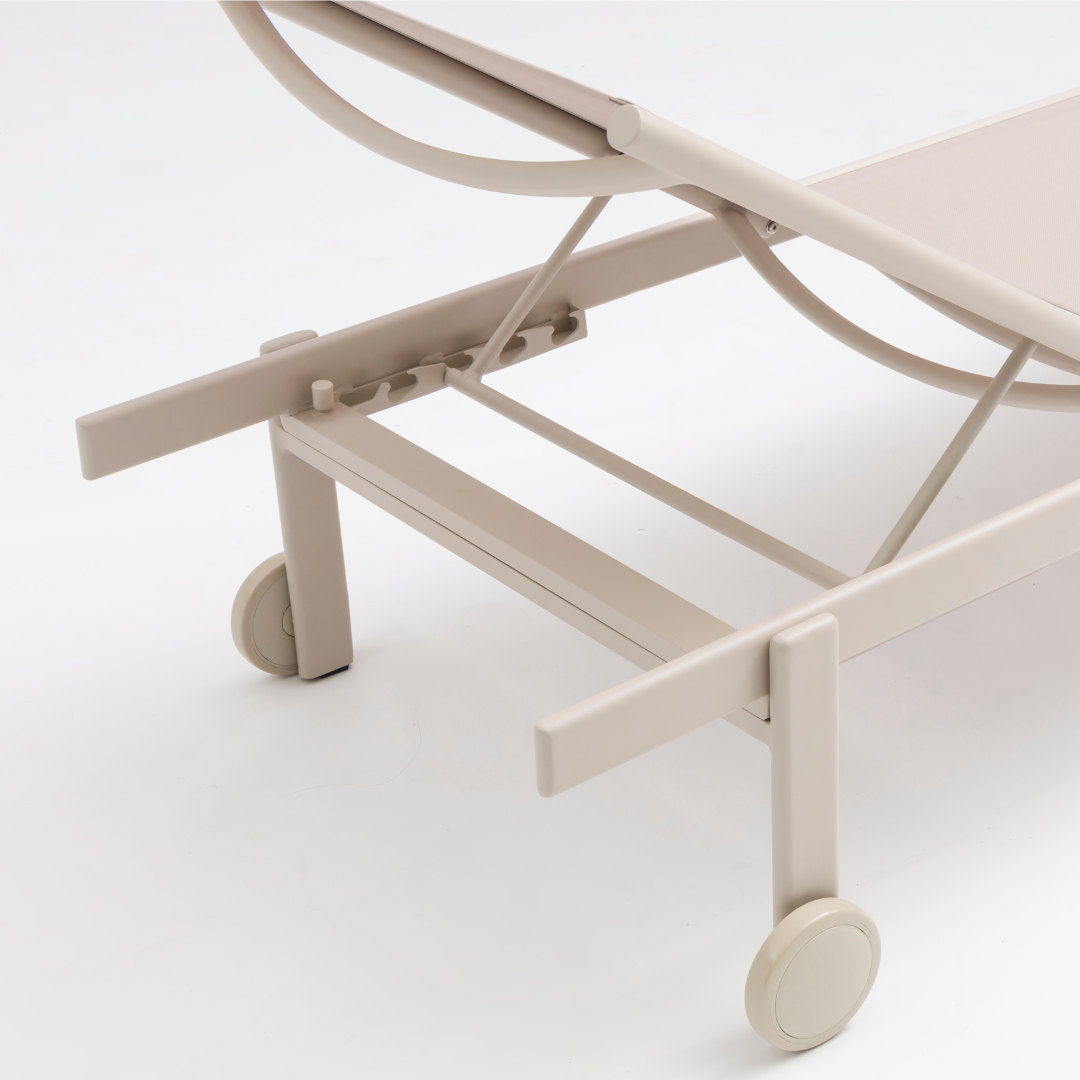 Twoo Sun Lounger - Mocha | PREORDER FEBRUARY