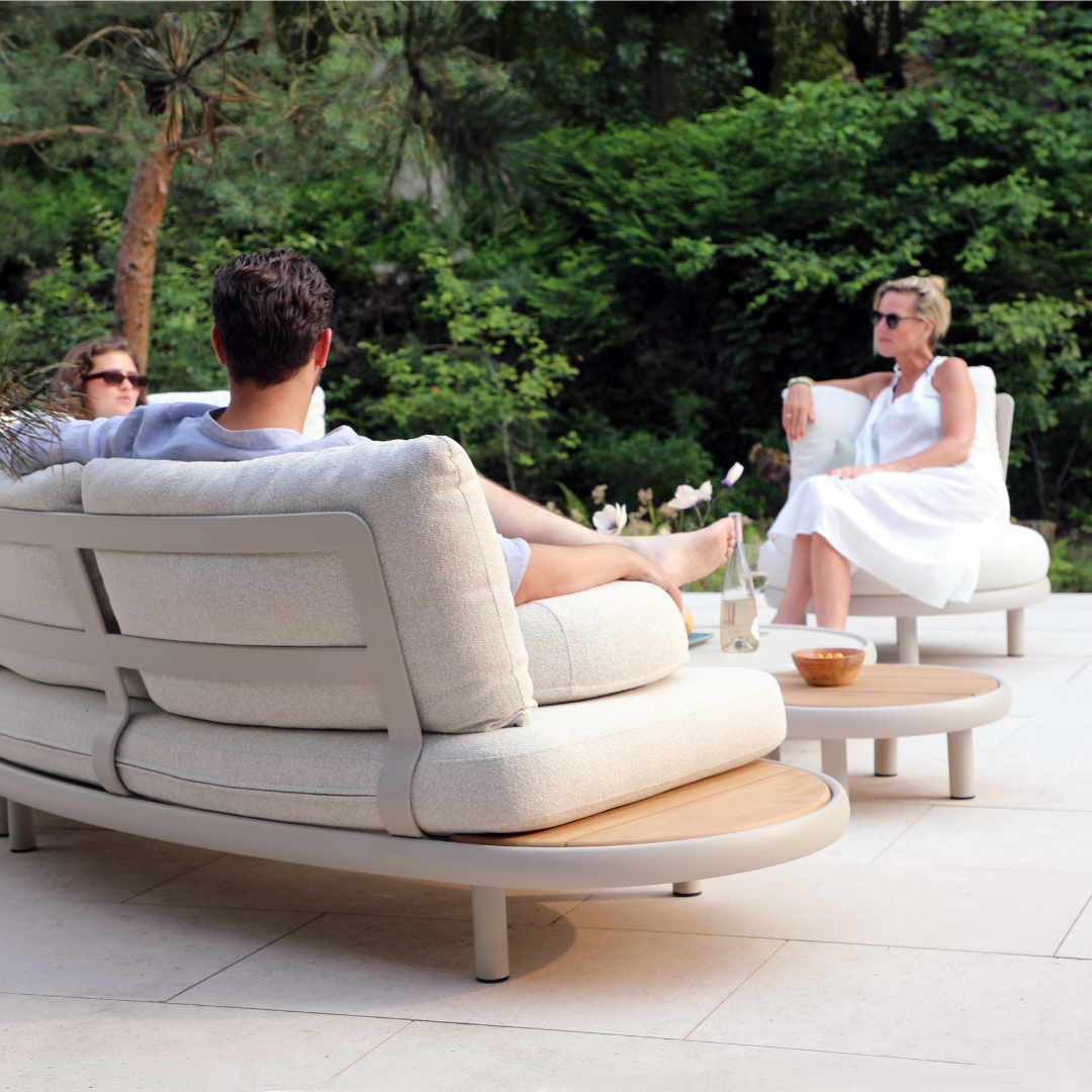 Cloud Outdoor Lounge Set