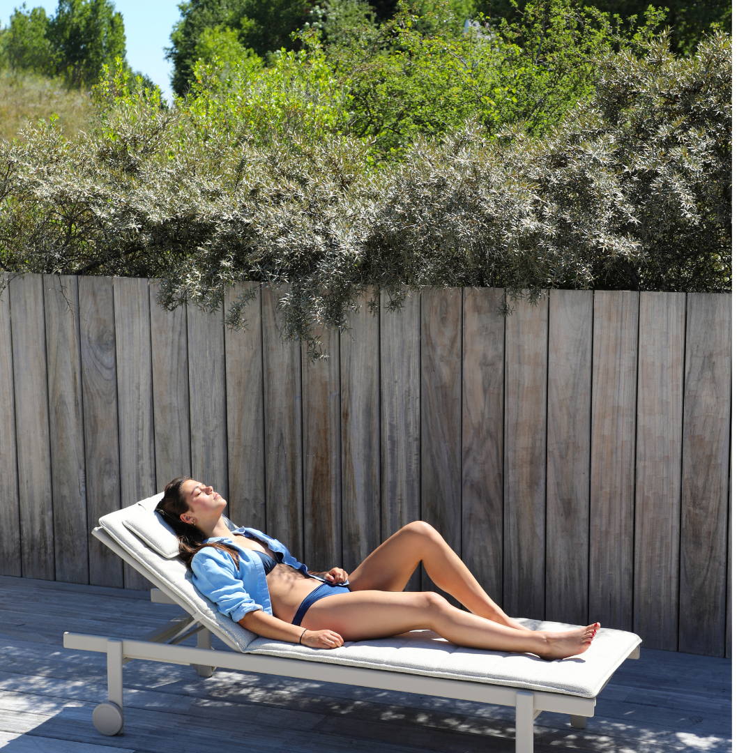 Twoo Sun Lounger - Mocha | PREORDER SEPTEMBER