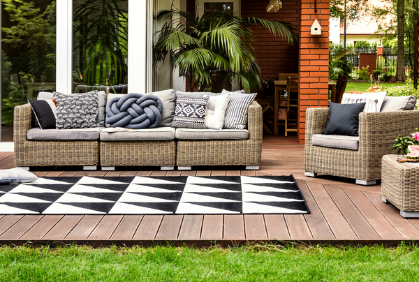 Style Guide: Accessorizing your Patio