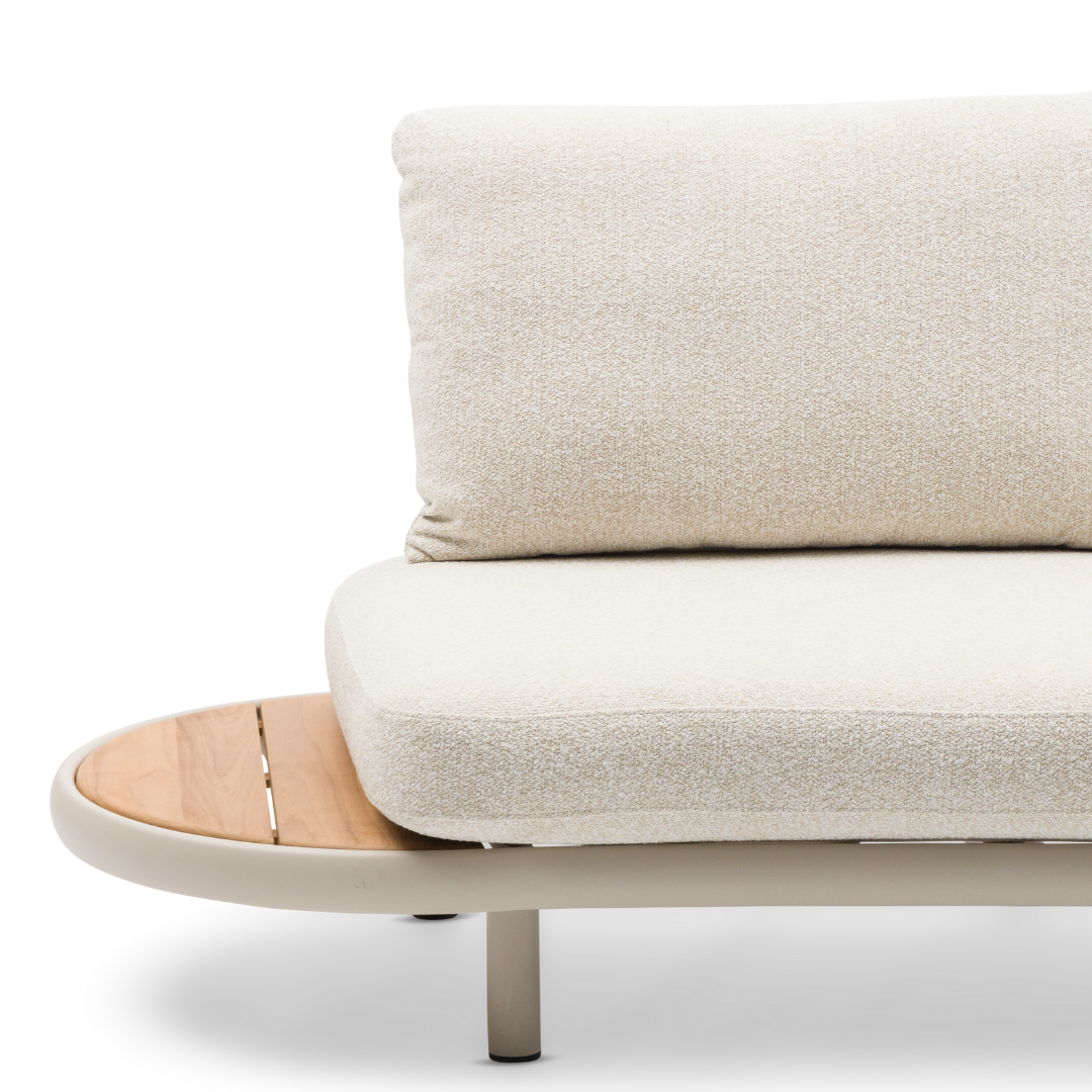 Cloud Curved 4-Seater Sofa with Armrest - Jalousie