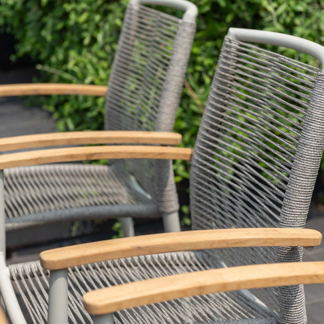 Topaz Casual Outdoor Dining Set