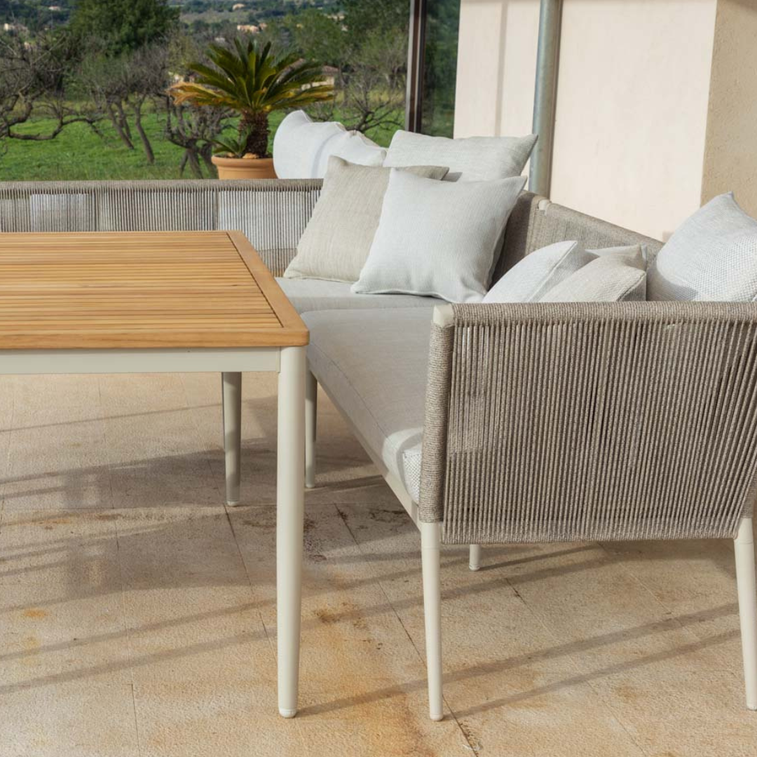 Topaz Casual Outdoor Dining Set