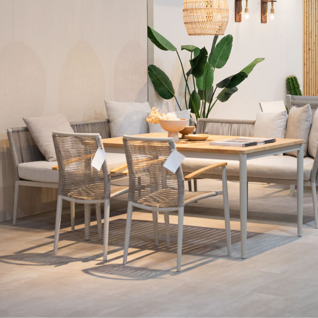 Topaz Casual Outdoor Dining Set