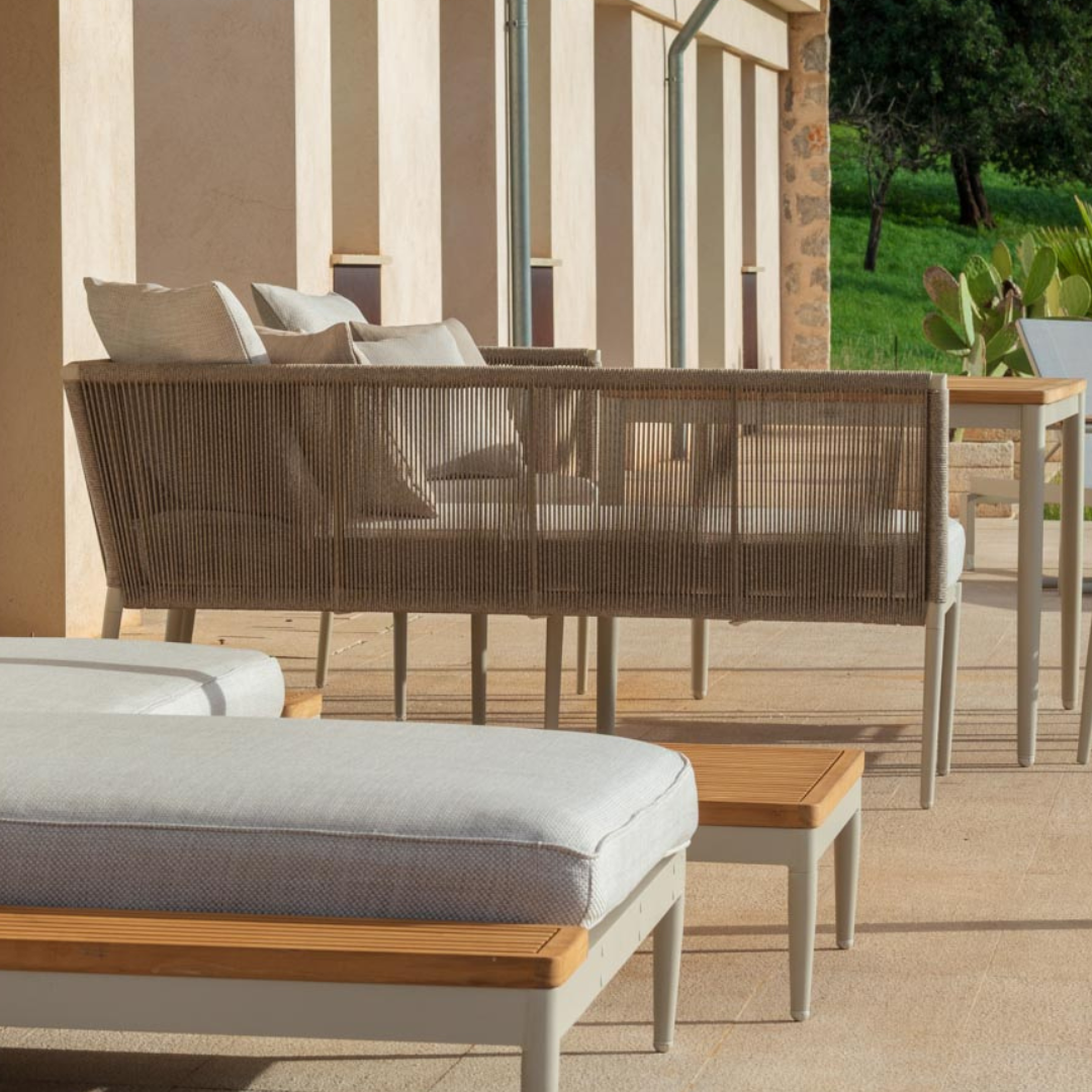 Topaz Casual Outdoor Dining Set