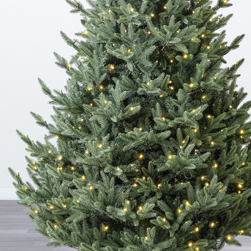Calgary Spruce: *PRELIT* 210CM CHRISTMAS TREE