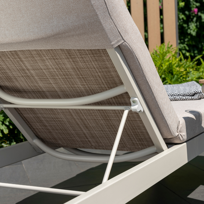 Portals Sun Lounger - Light