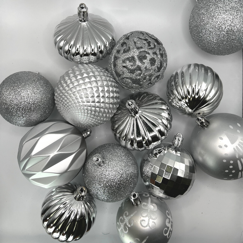 Tree Decorations : Silver - 60 pieces